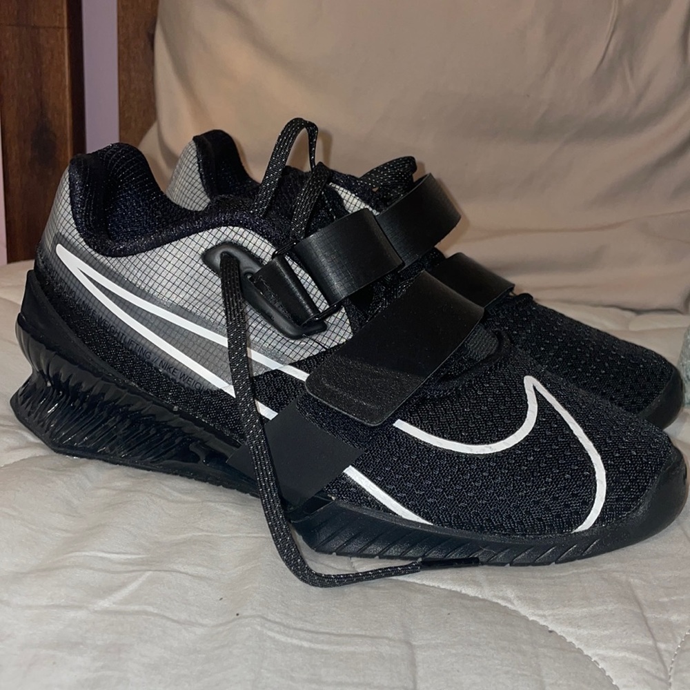 Nike Romaleos weightlifting shoes